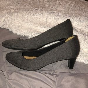 Gray heels! Size 7